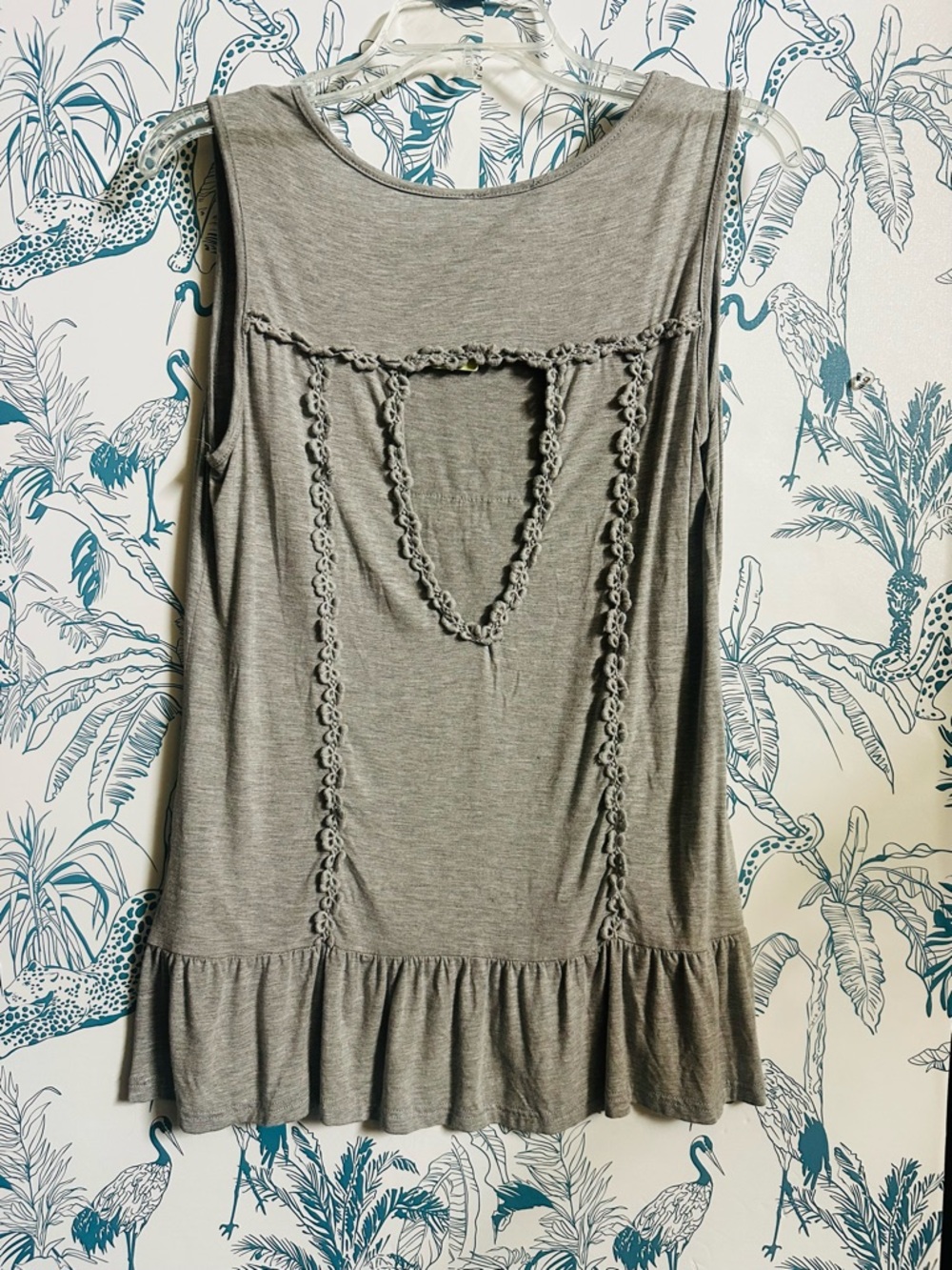POL Gray Crochet-Trim Ruffle Hem Tank - Picture 3 of 6
